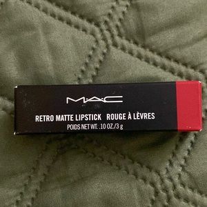 Mac Retro Matte Lipstick in Ruby Woo  707 (NIB)